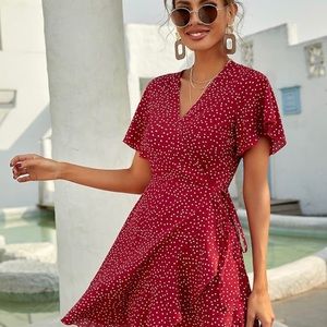 Red Mini Floral Dress 
Size: Large
Brand: Shein
Condition: Worn Once